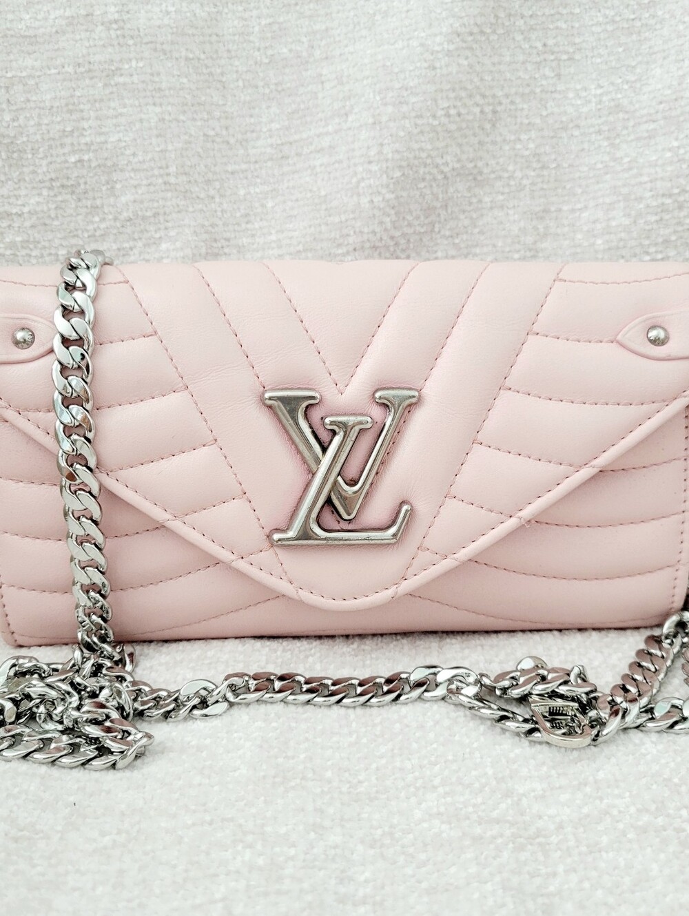 Louis Vuitton Pink Quilted Wave Wallet With Chain Pochette Speedy Neverfull